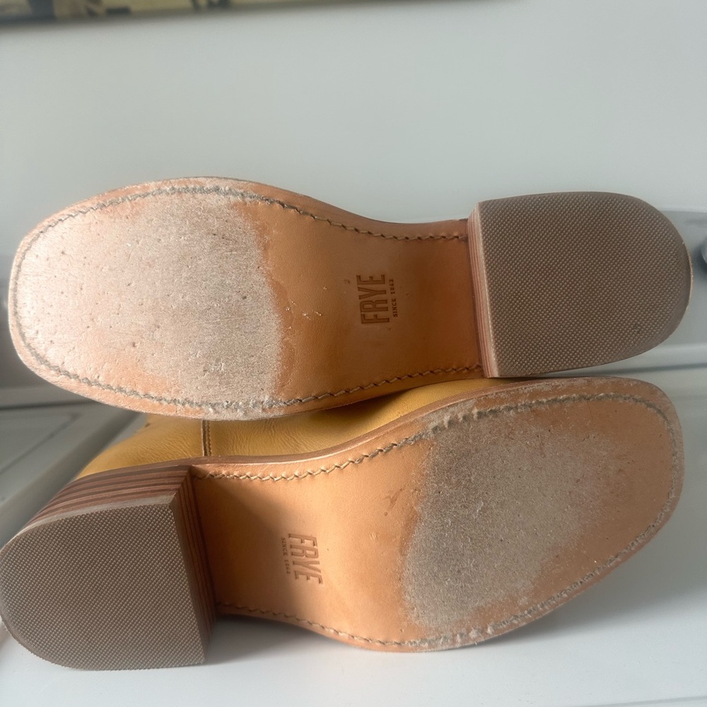 Frye Campus Boots Wide Calf Size 9.5 with Weatherproofing Spray! - Picture 10 of 13